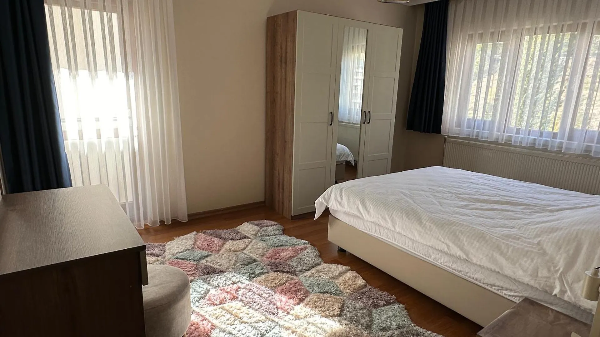 Corner Luxury Suit Άγκυρα